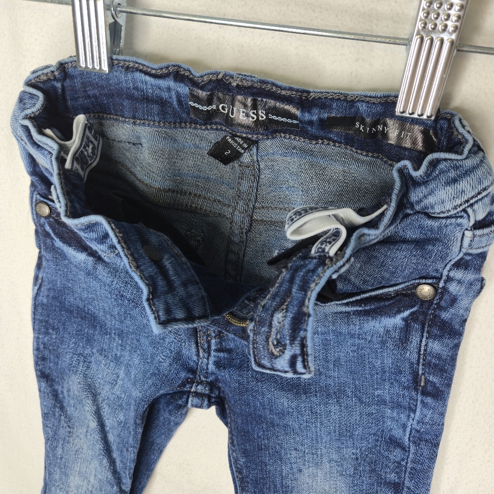 Guess Kids Denim Blue Jeans With Elastic Waist Adjustment Size 2 - Picture 5 of 6